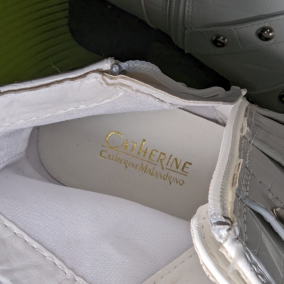 Catherine Malandrino "Shandy" White Croc Embossed Buckle Booties, Size 6, NWOT - Picture 9 of 13